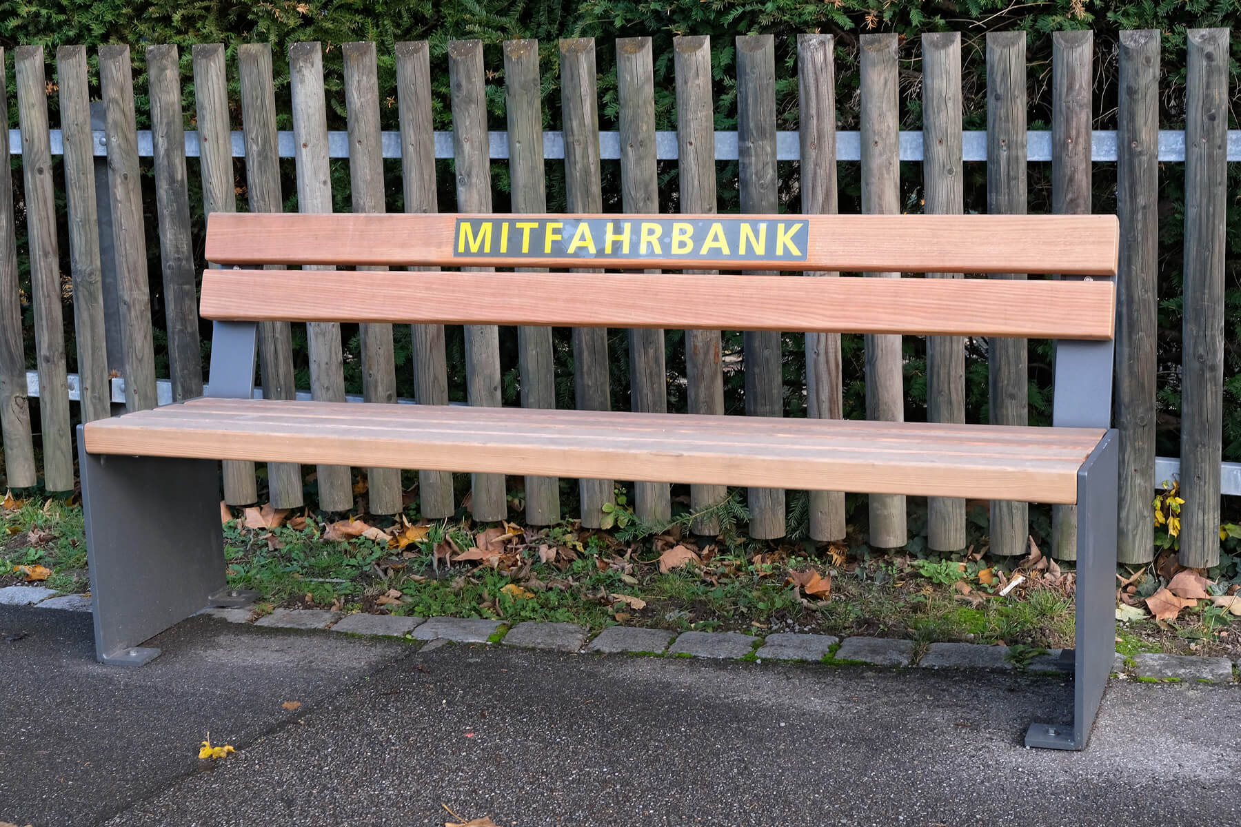 Die Uhlbacher Mitfahrbank
