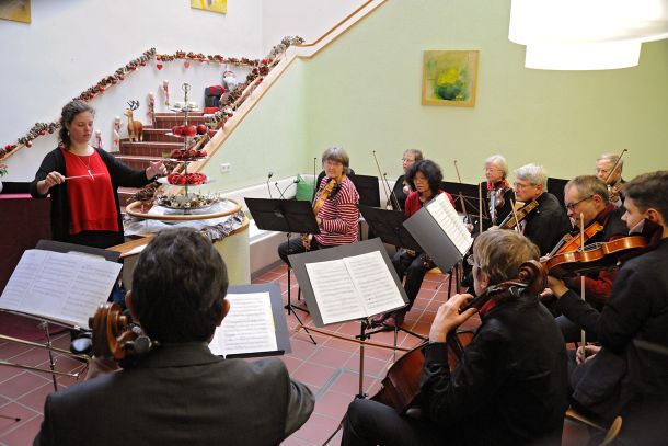 Sylvester-Orchester im Emma-Reichle-Heim